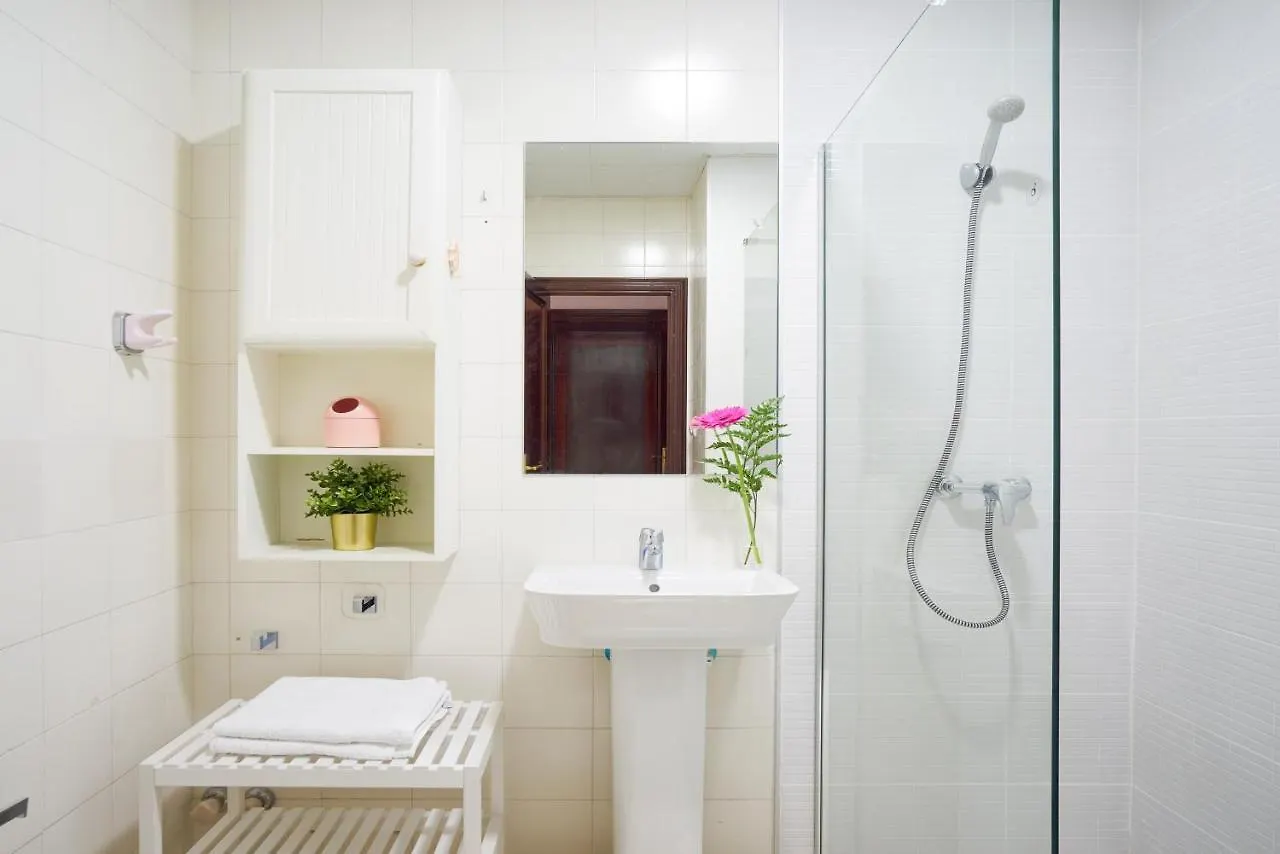Apartamento En Centro Ciudad Con Vistas Al Mar Malaga